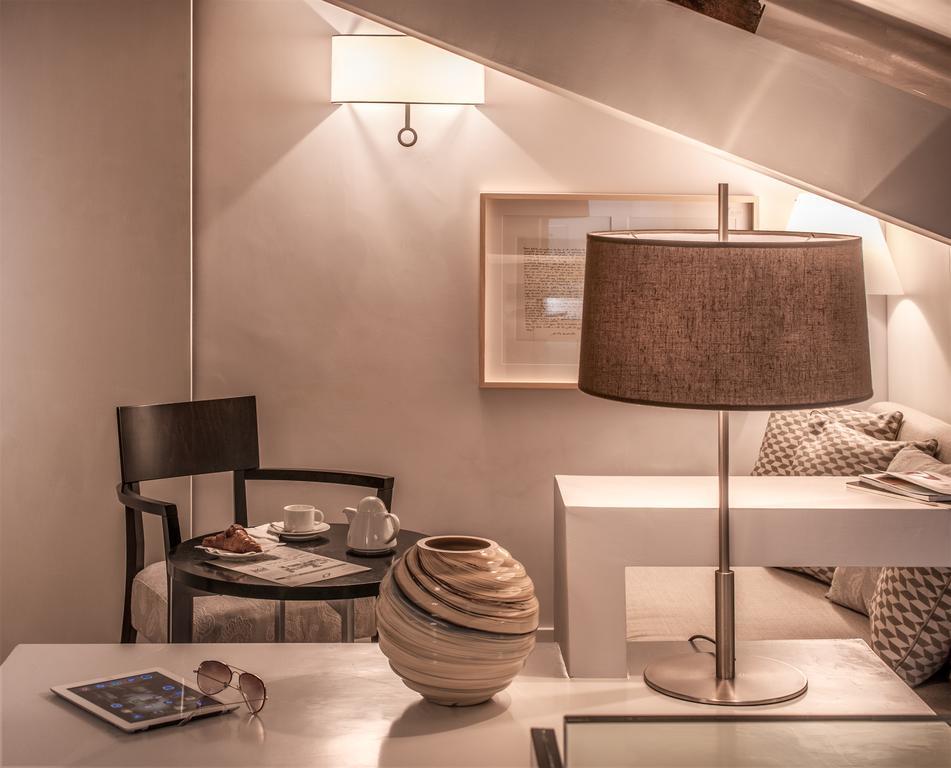47Luxurysuites - Trevi Rom Zimmer foto