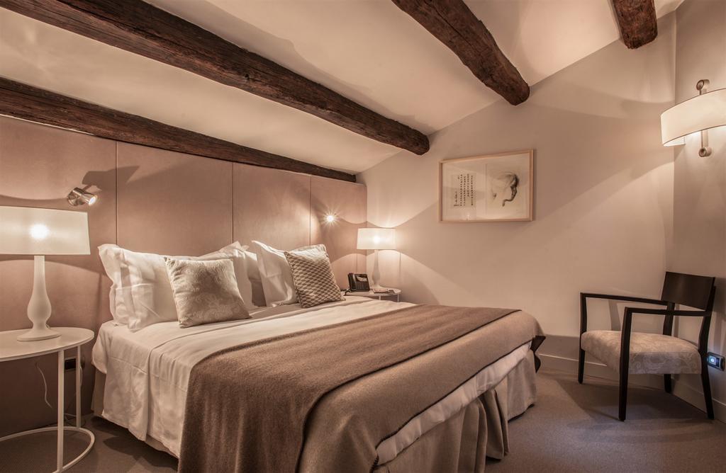 47Luxurysuites - Trevi Rom Zimmer foto